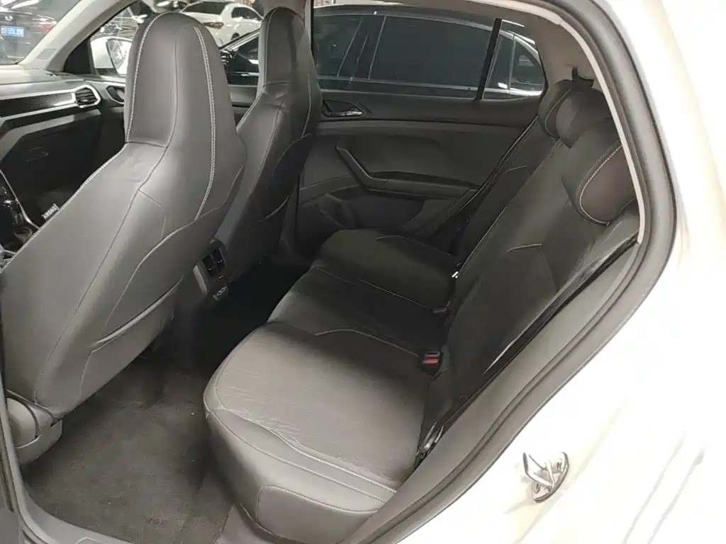 Volkswagen T-Cross — миниатюра 17