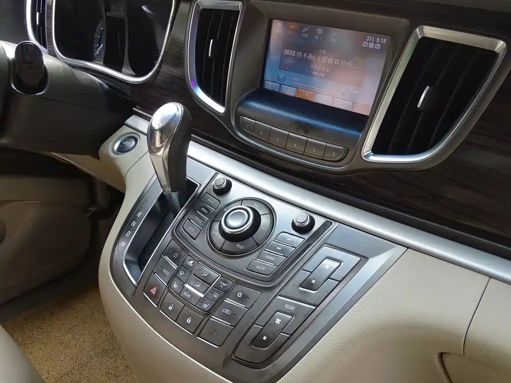 Buick GL8 — миниатюра 46
