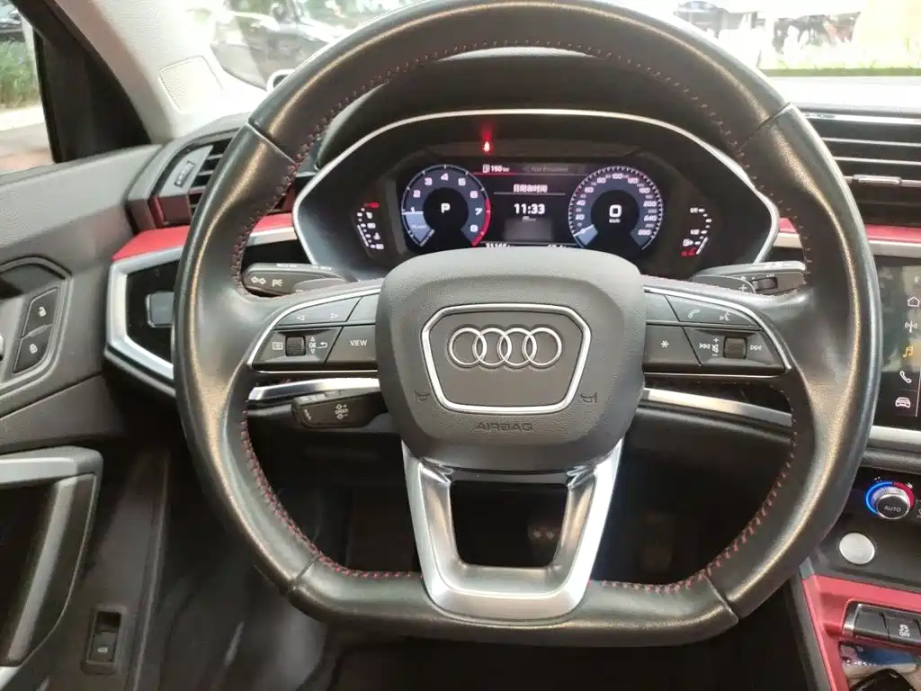 Audi Q3 — миниатюра 11