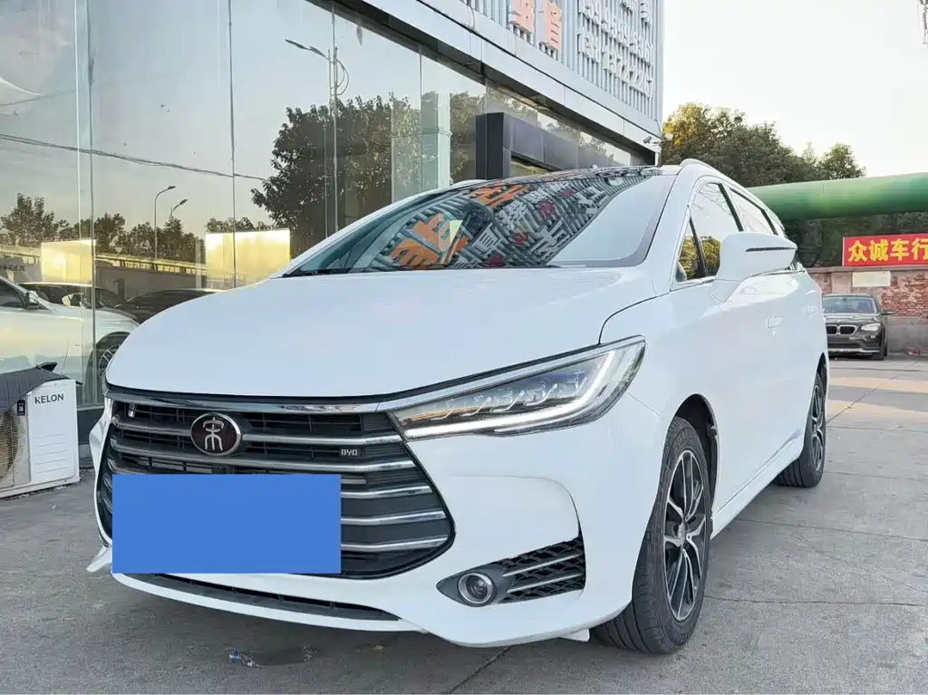BYD SONG MAX