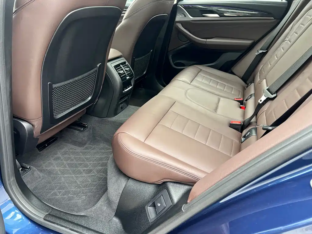 BMW X3 — миниатюра 9