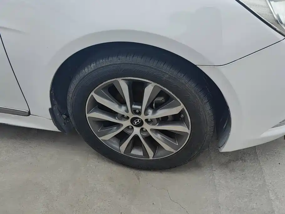 Hyundai Sonata — миниатюра 6