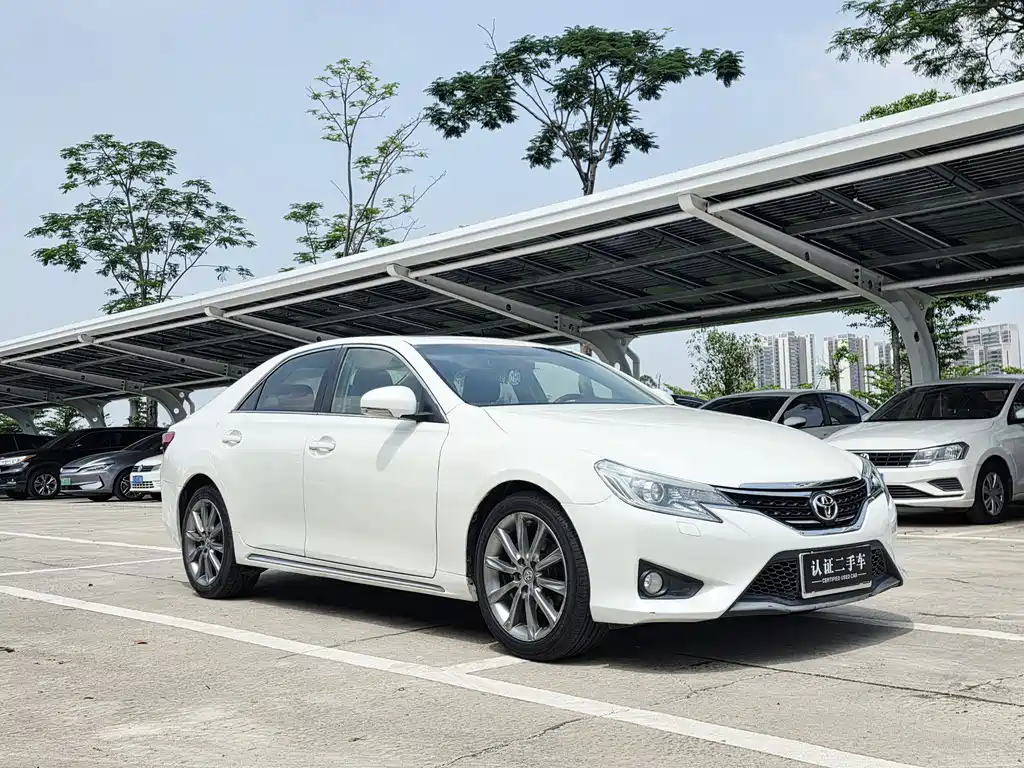 Toyota Reiz 2013 2.5V