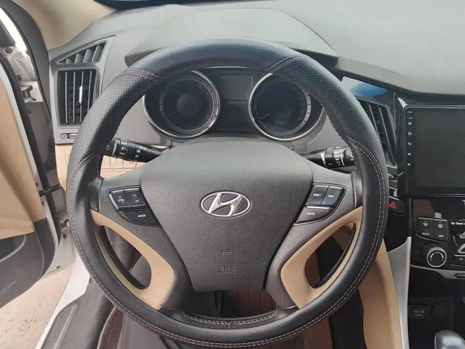 Hyundai Sonata — миниатюра 15