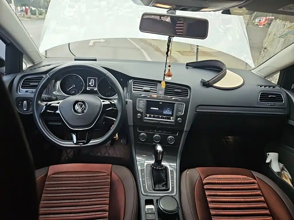 Volkswagen Golf — миниатюра 5