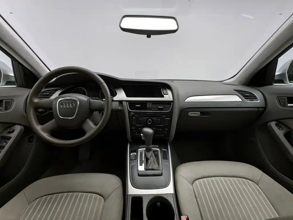 Audi A4L — миниатюра 5