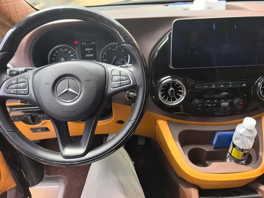 Mercedes-Benz Vito — миниатюра 12