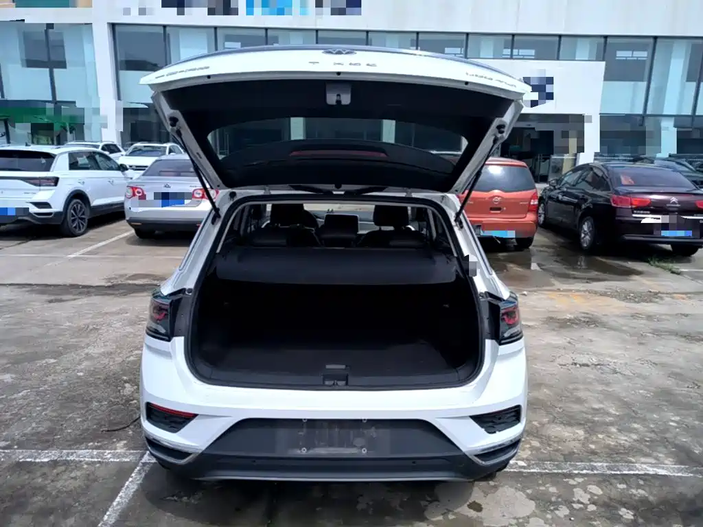 Volkswagen T-Roc — миниатюра 19