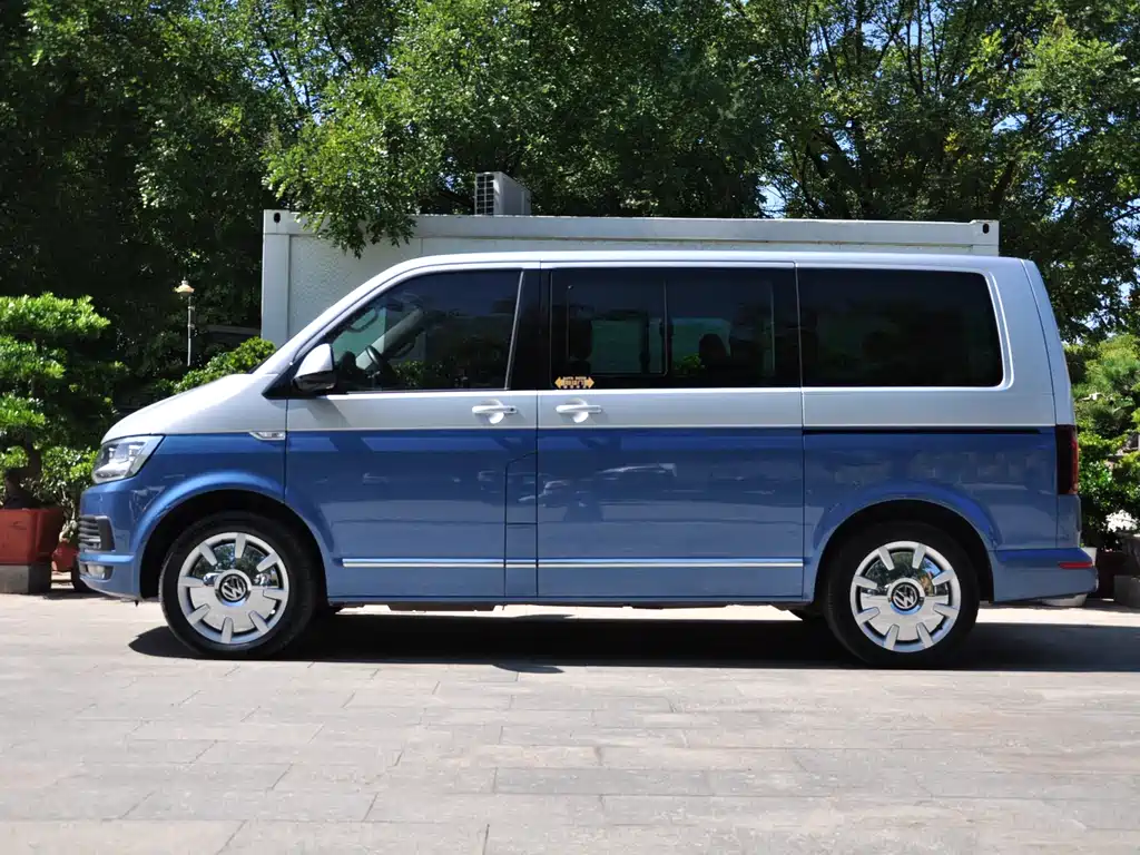 Volkswagen Multivan — миниатюра 3