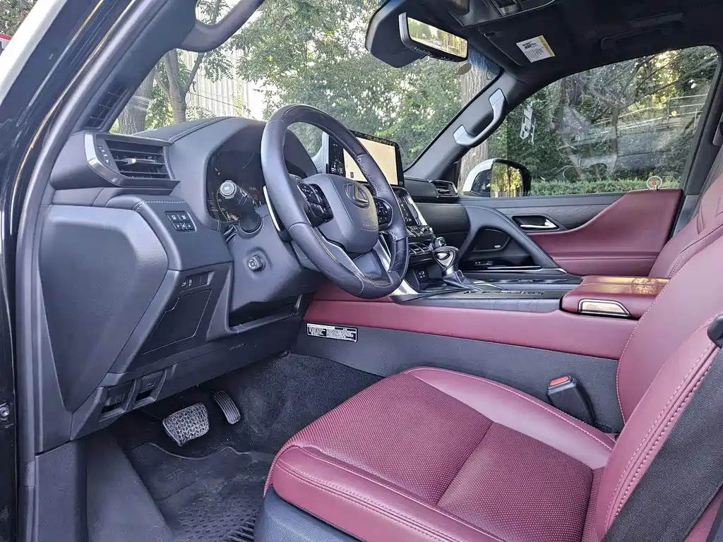 Lexus LX — миниатюра 6