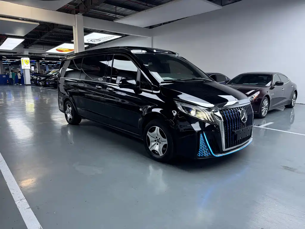 Mercedes-Benz Vito 2020 2.0T 7 мест