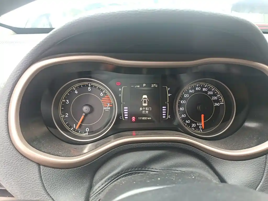 Jeep Cherokee — миниатюра 7