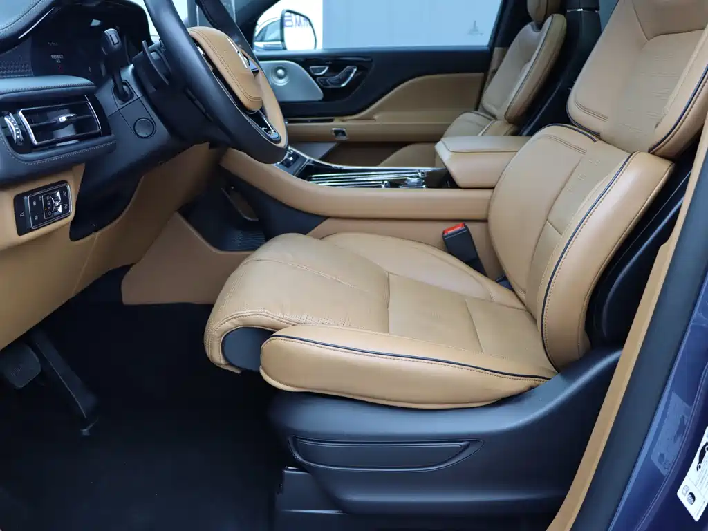 Lincoln Aviator — миниатюра 5