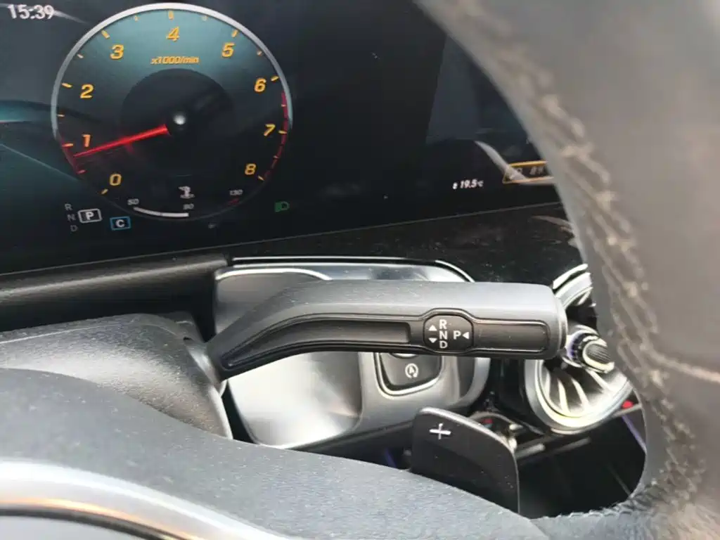 Mercedes-Benz GLB — миниатюра 14