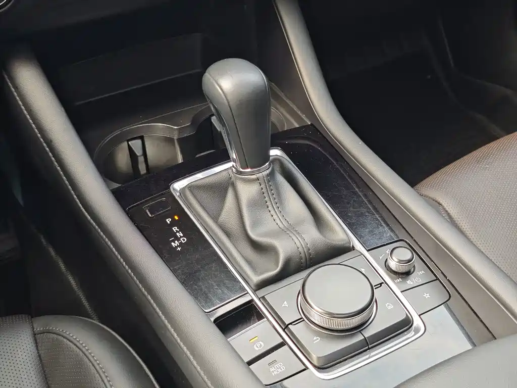 Mazda 3 Axela — миниатюра 19
