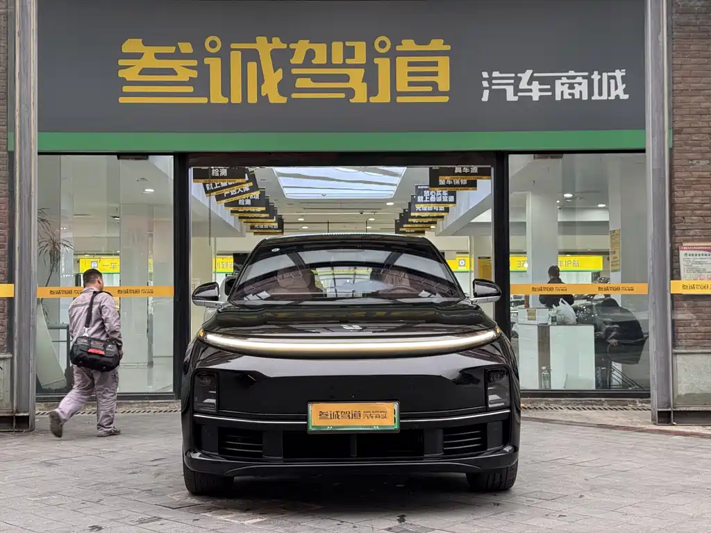 Li Auto Li L7 — миниатюра 2