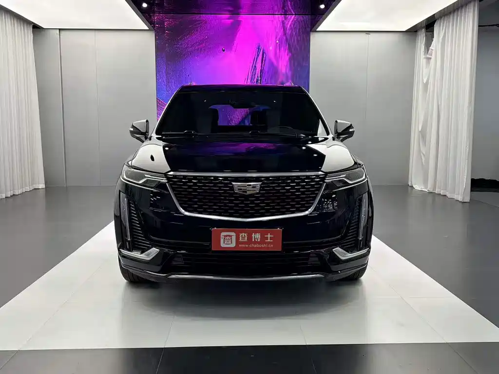 Cadillac XT6