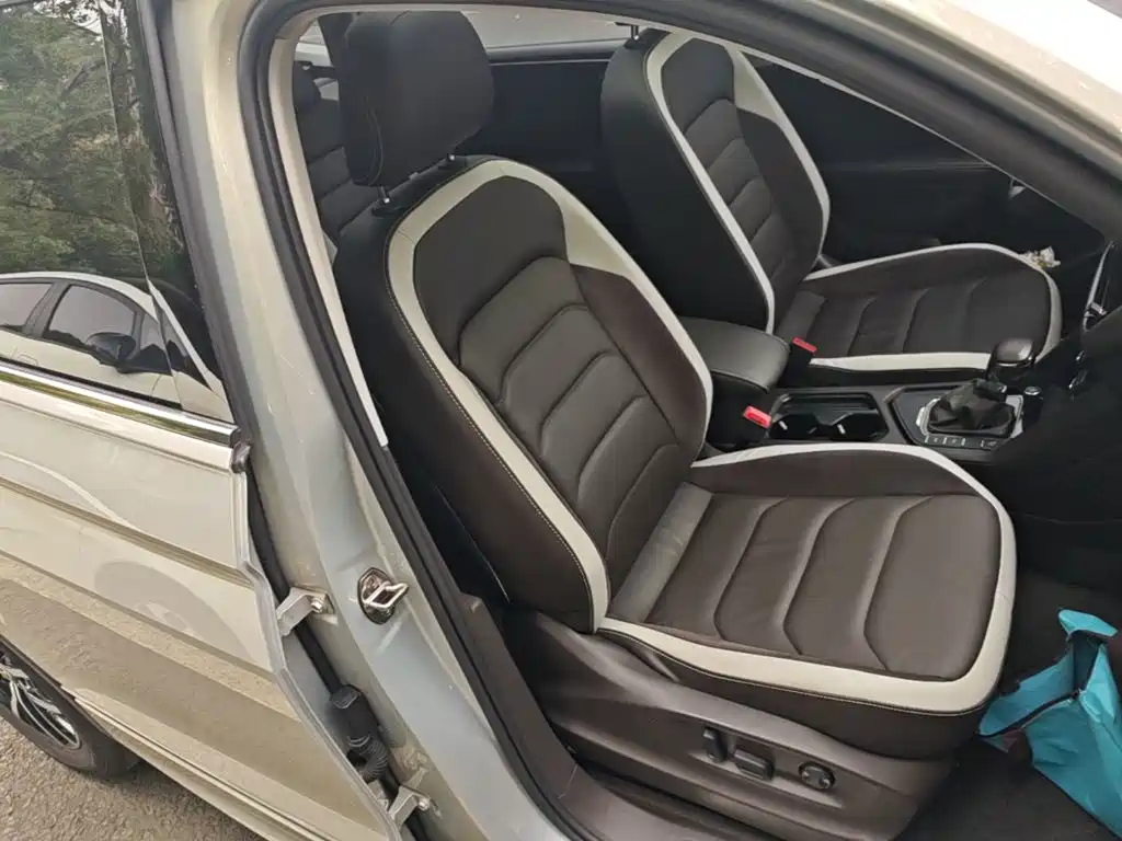 Volkswagen Tiguan L PHEV — миниатюра 25