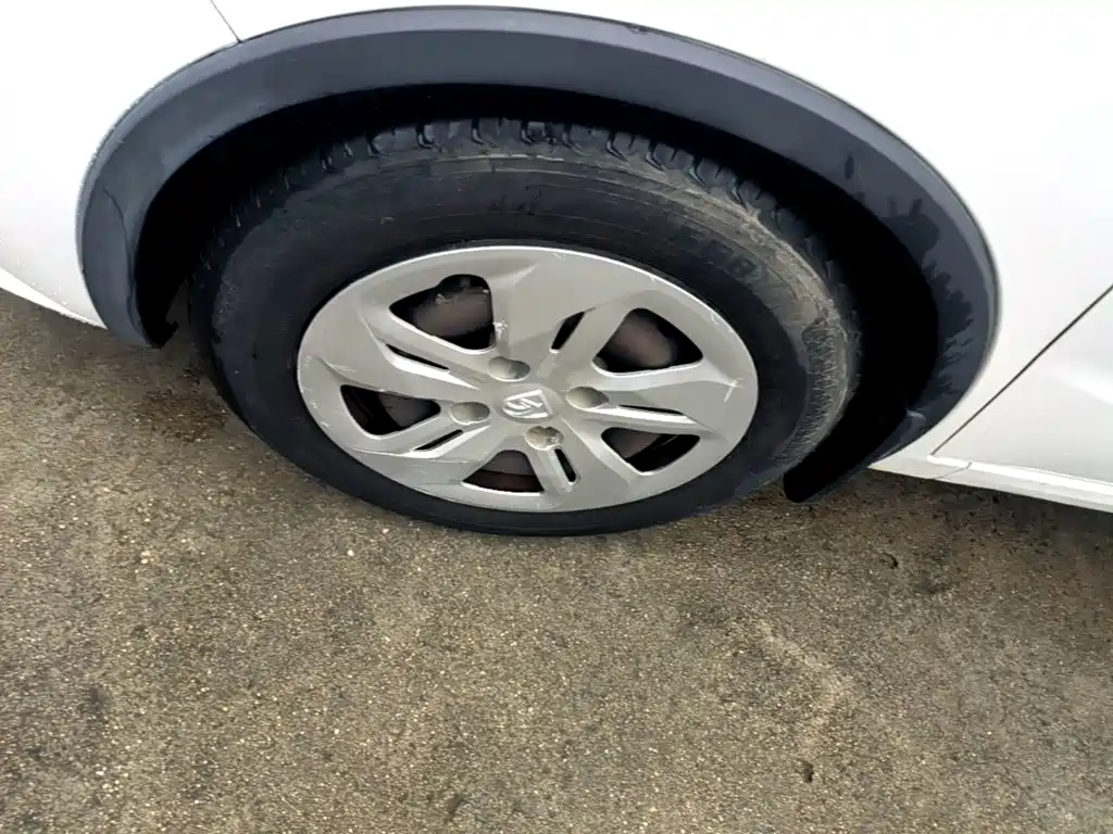 Baojun 310W — миниатюра 23