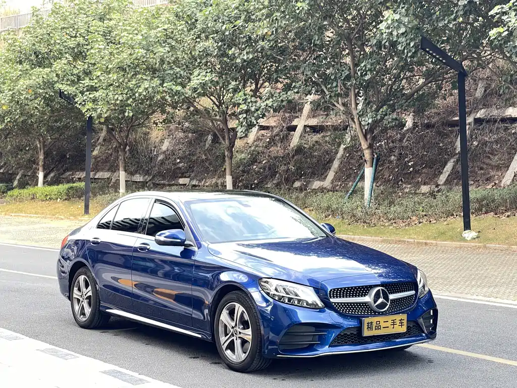 Mercedes-Benz C-Class — миниатюра 3