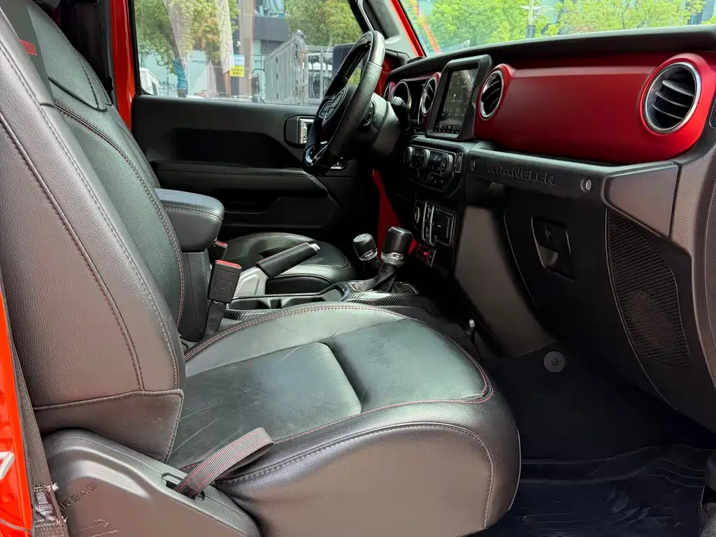 Jeep Wrangler — миниатюра 20