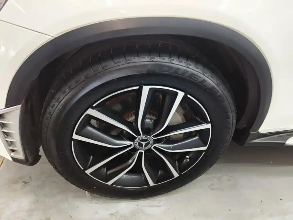 Mercedes-Benz GLC — миниатюра 23