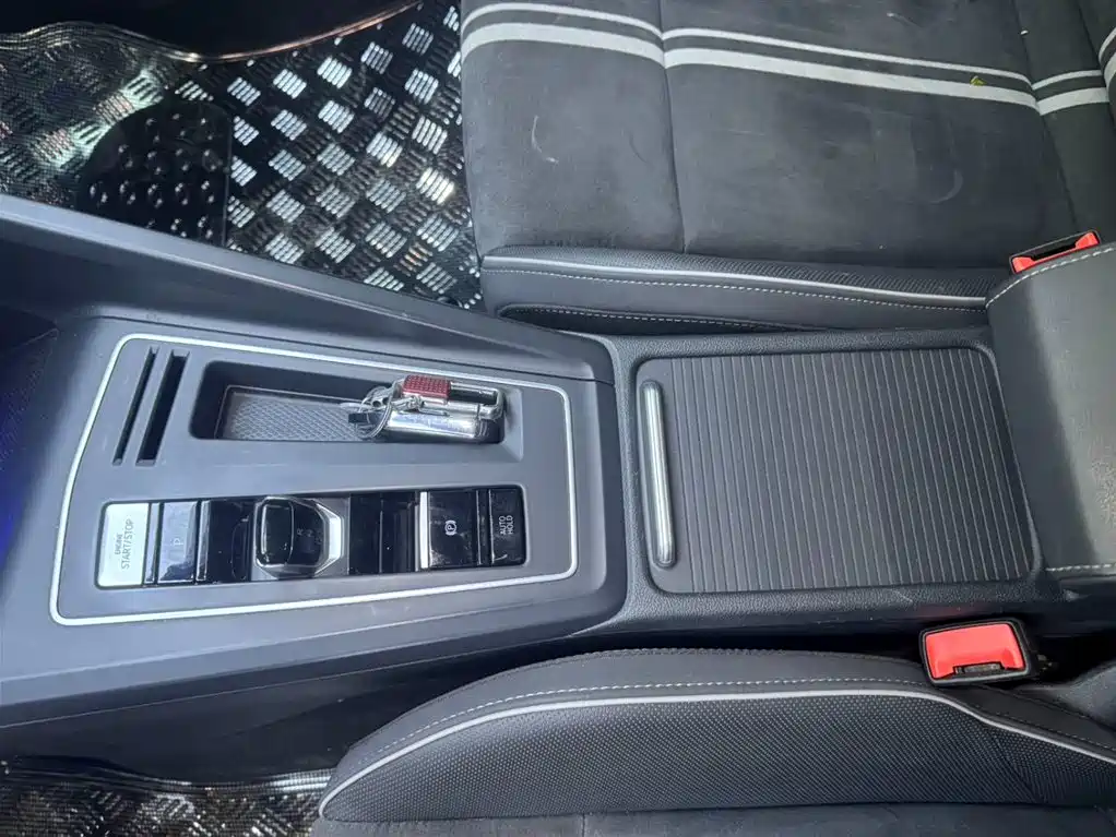 Volkswagen Golf 2021 280TSI DSG R-Line