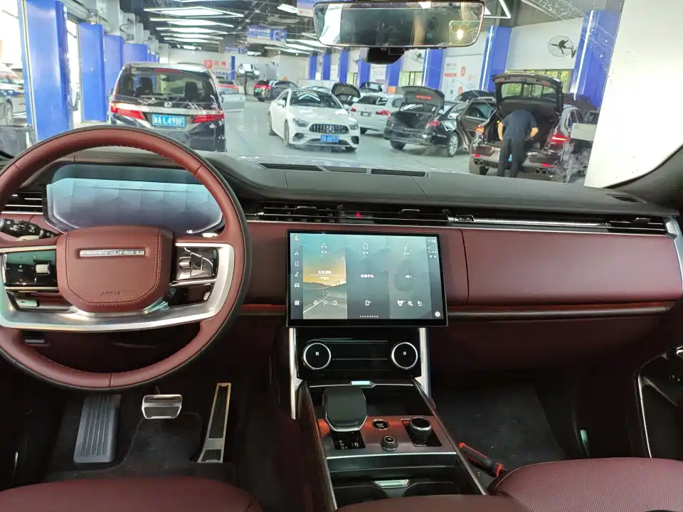 Land Rover Range Rover — миниатюра 3