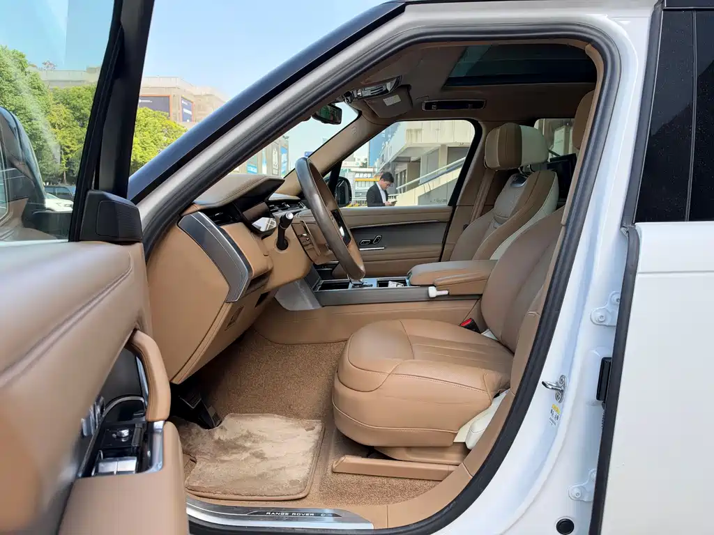 Land Rover Range Rover — миниатюра 5