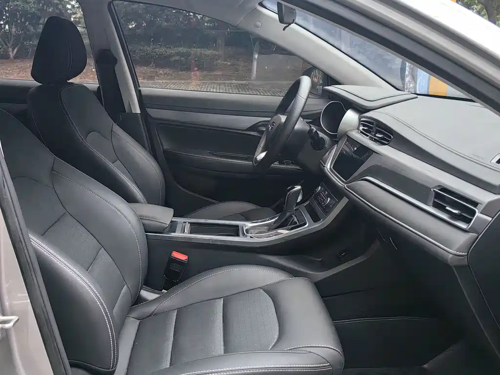 Geely Emgrand — миниатюра 7