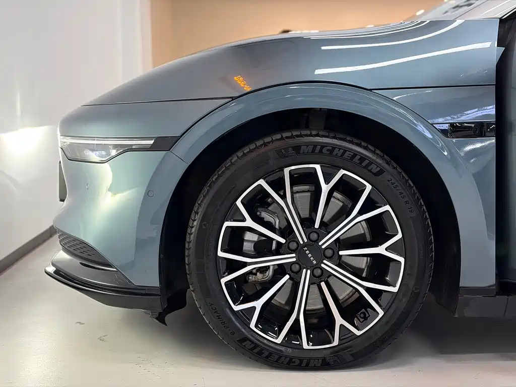 ZEEKR EXTREME KRYPTON 007