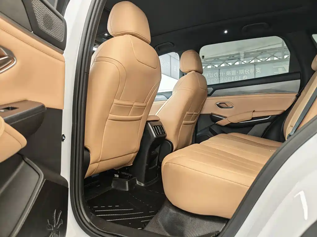 BYD L DM-i — миниатюра 6