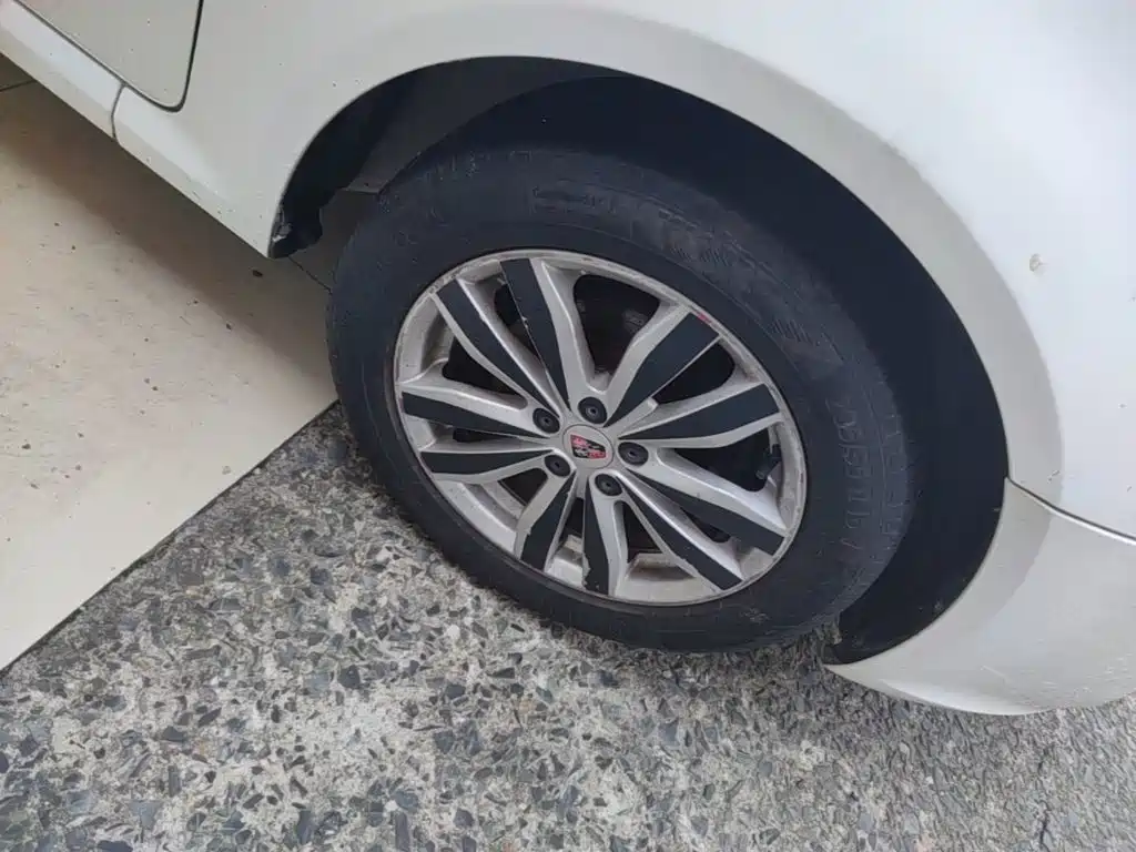 Roewe 350 — миниатюра 12