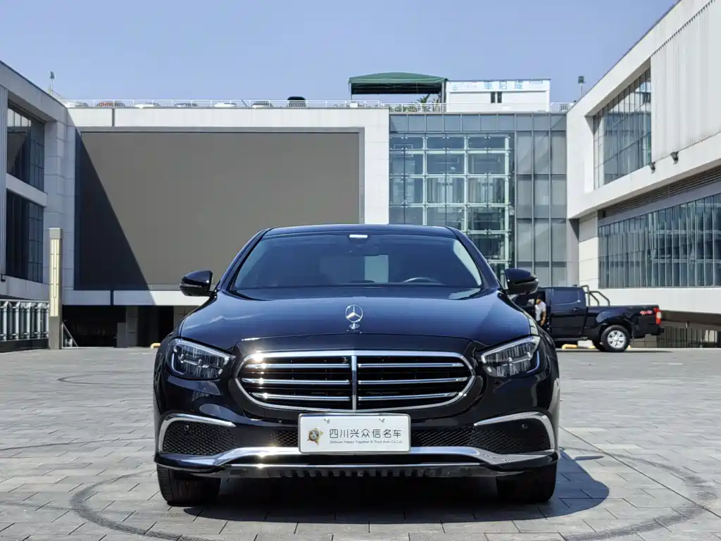 MERCEDES-BENZ  E CLASS