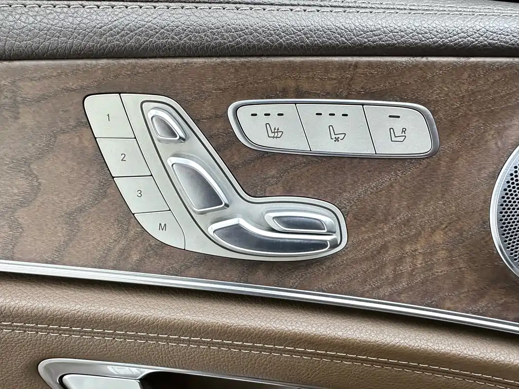 Mercedes-Benz E-Class — миниатюра 26