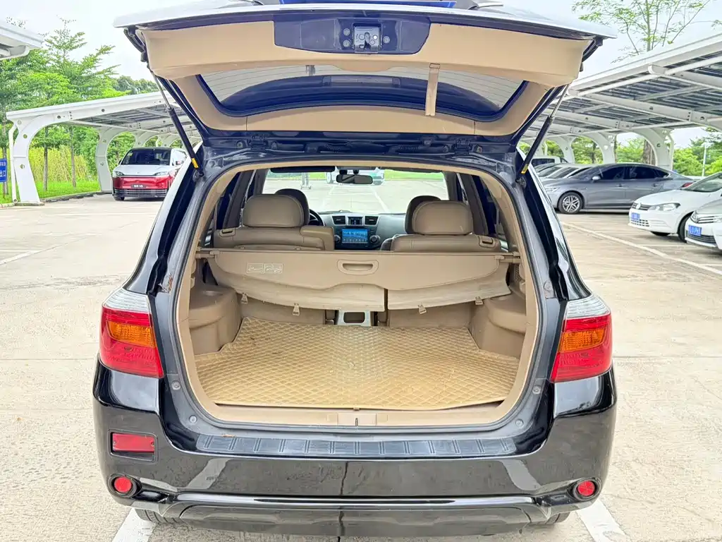 Toyota Highlander — миниатюра 12