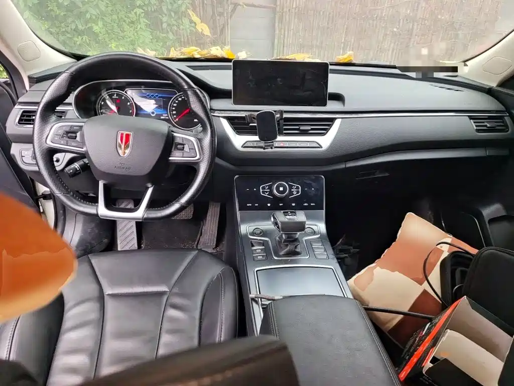 Hongqi Hongqi H5 — миниатюра 10