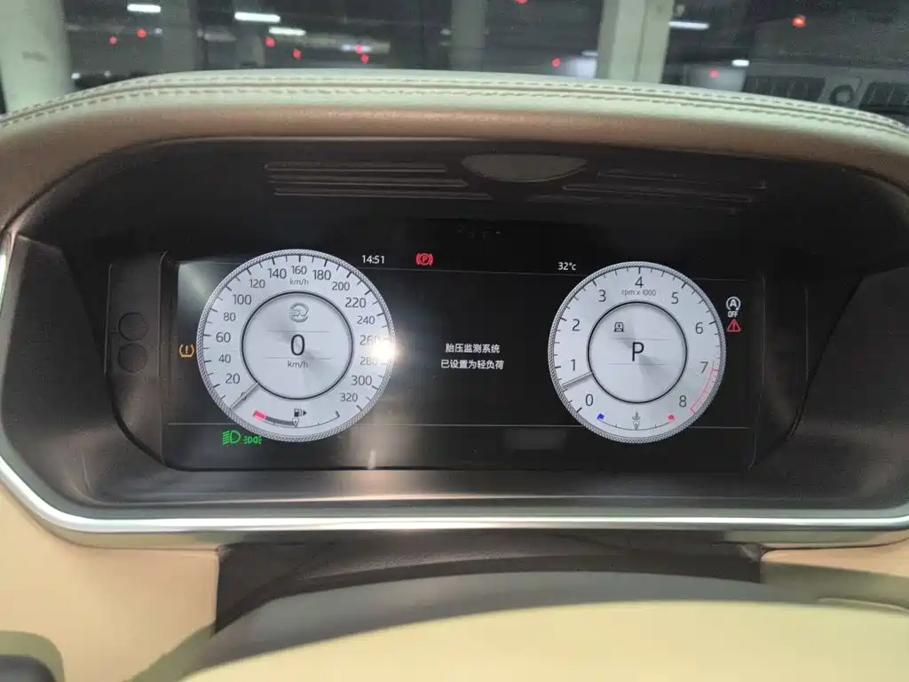 Land Rover Range Rover — миниатюра 4