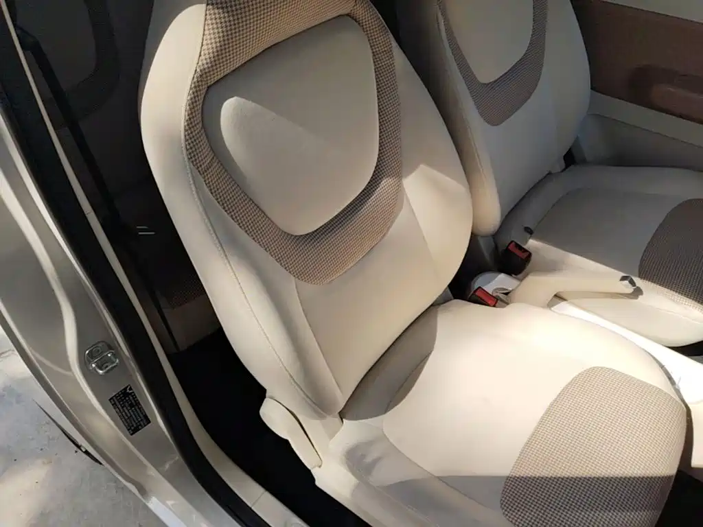 Wuling MINIEV — миниатюра 25