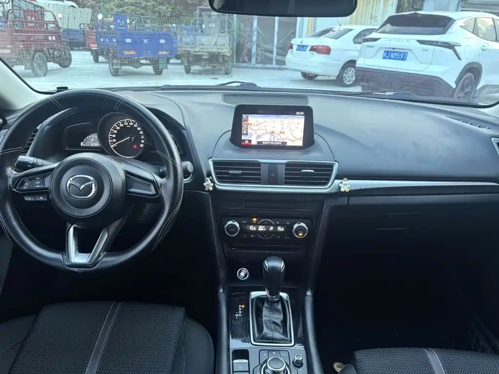 Mazda 3 Axela — миниатюра 9