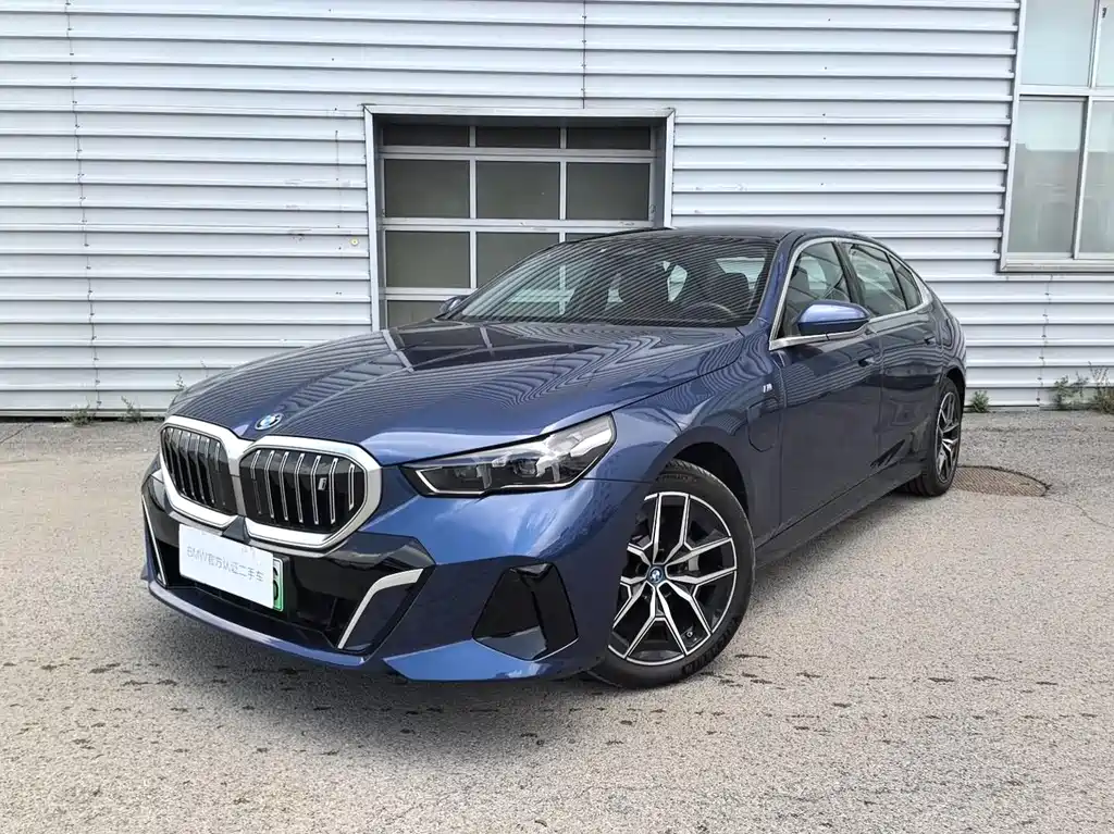 BMW I5