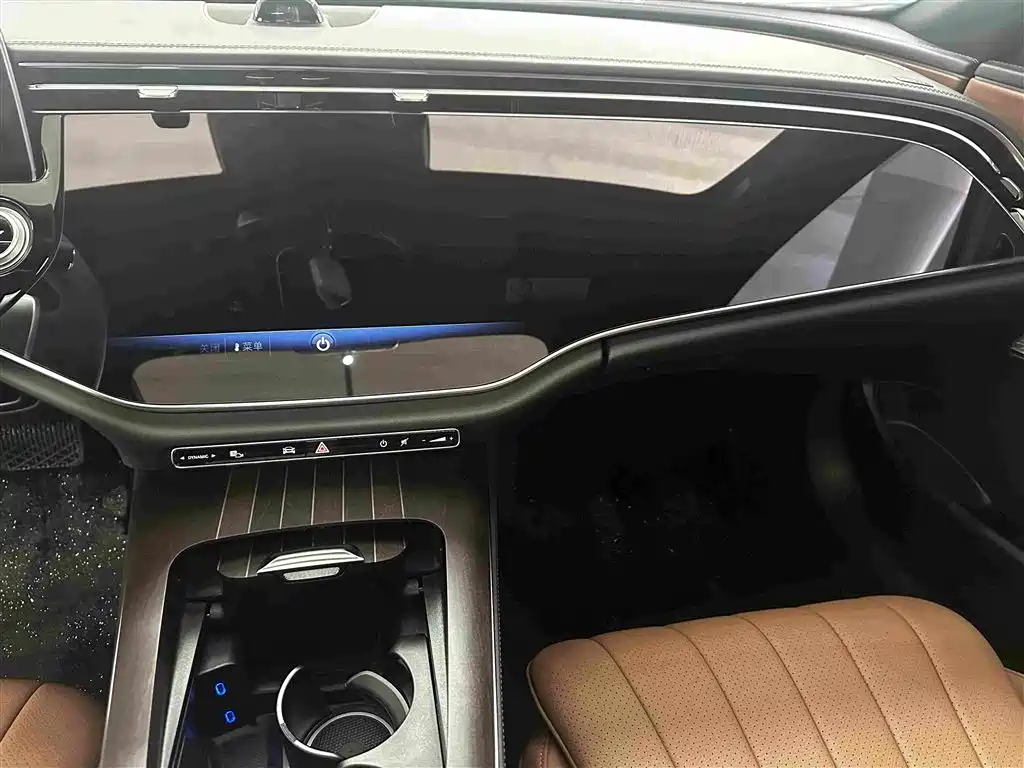 Mercedes-Benz E-Class — миниатюра 10
