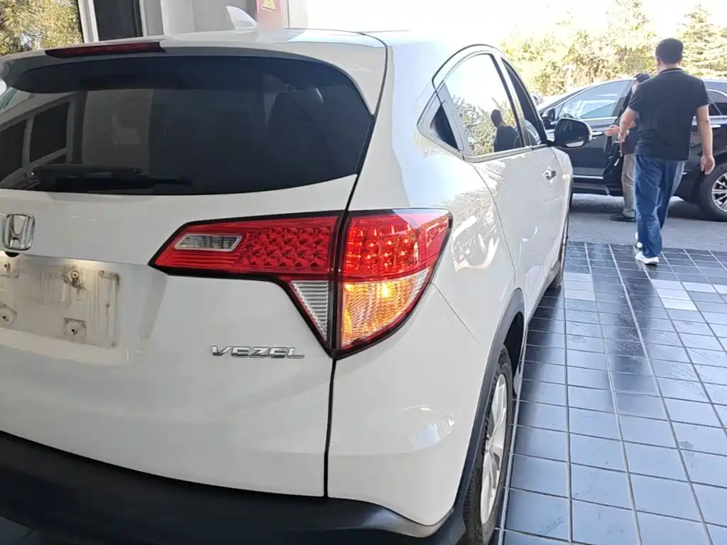 Honda Vezel — миниатюра 8