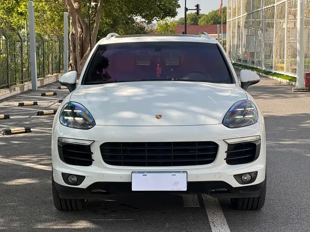 Porsche Cayenne — миниатюра 2