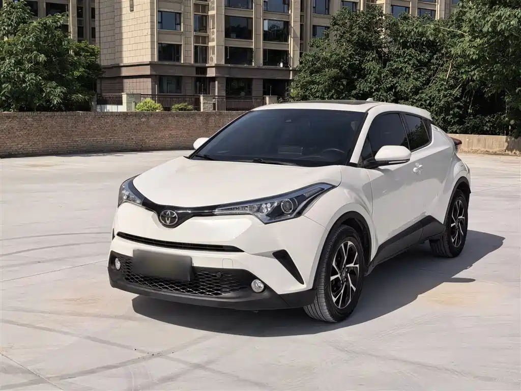 Купить Toyota C-HR