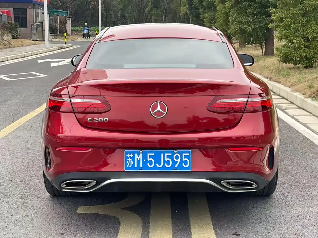 MERCEDES-BENZ E CLASS