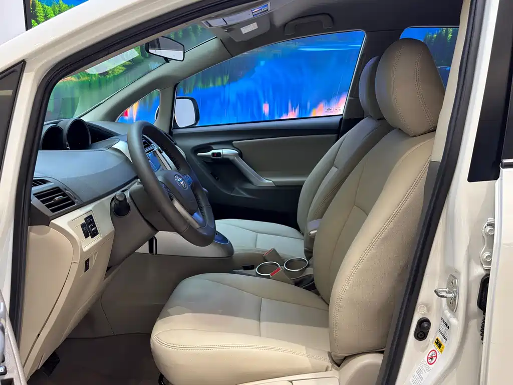 Toyota Verso 2015 180E CVT