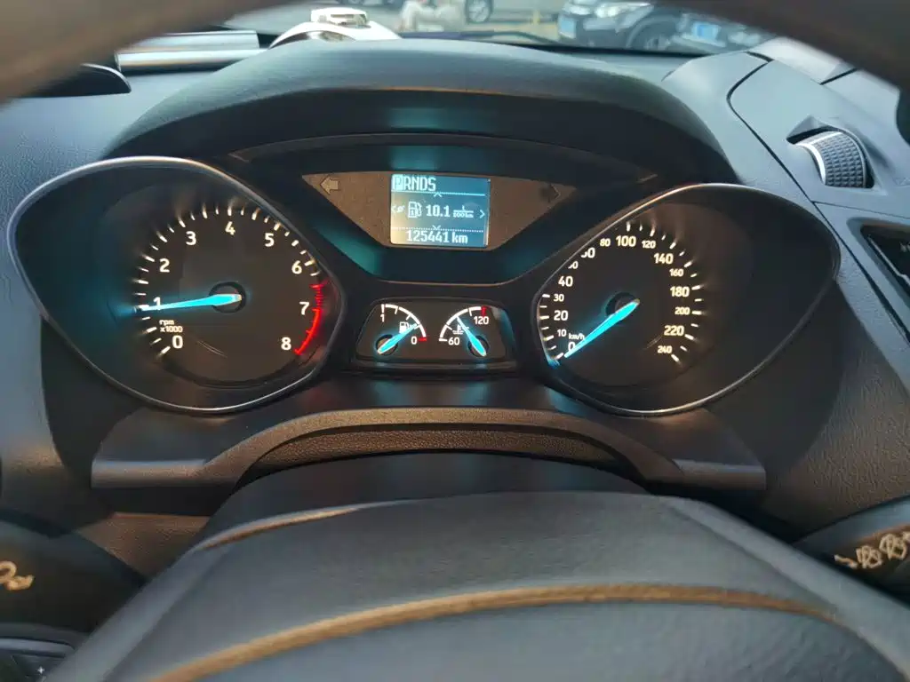 Ford Kuga — миниатюра 12