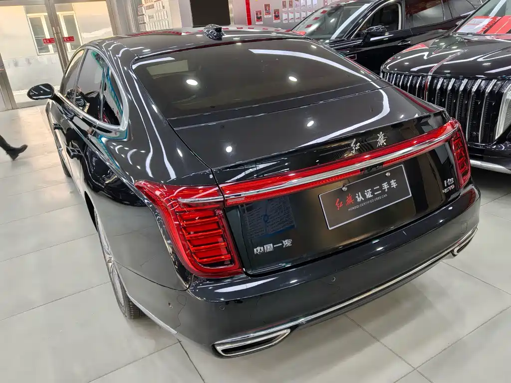 Hongqi H9 2020 2.0T