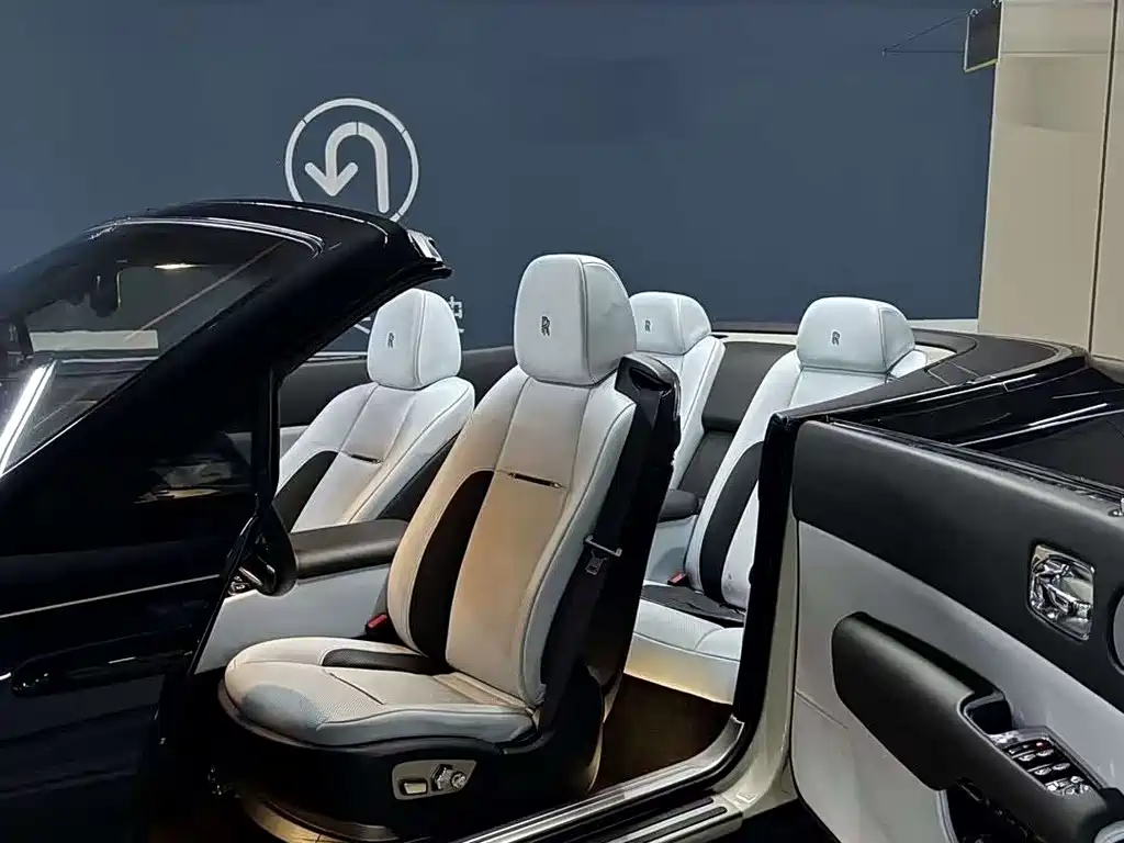 Rolls-Royce Dawn — миниатюра 4